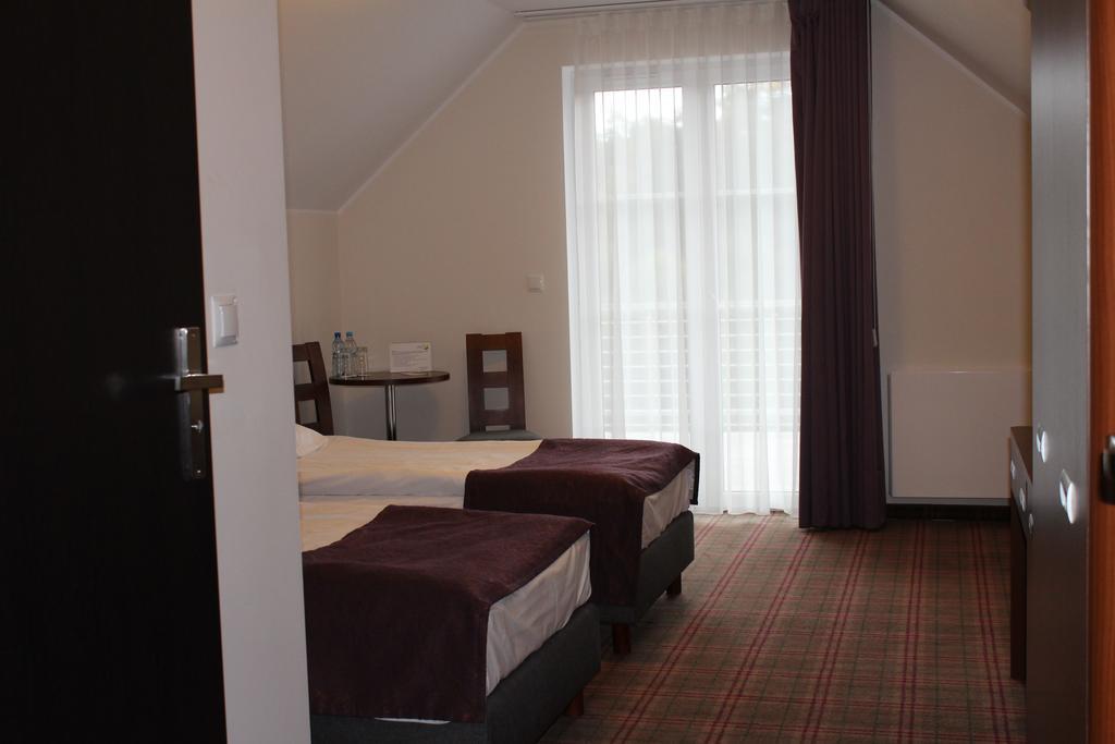 Hotel Marusza Грудзёндз Экстерьер фото